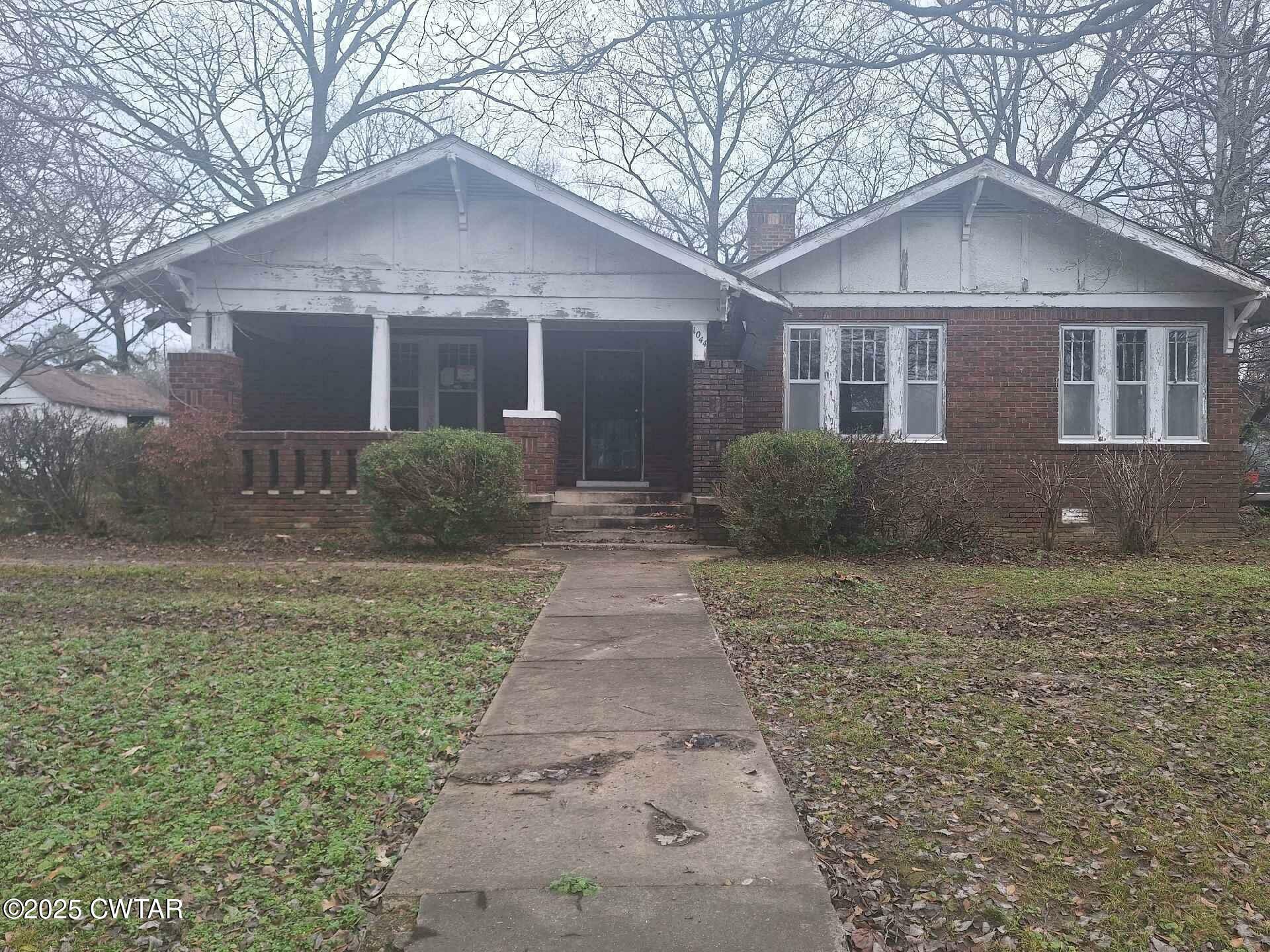 Property Photo:  1044 Campbell Street  TN 38301 