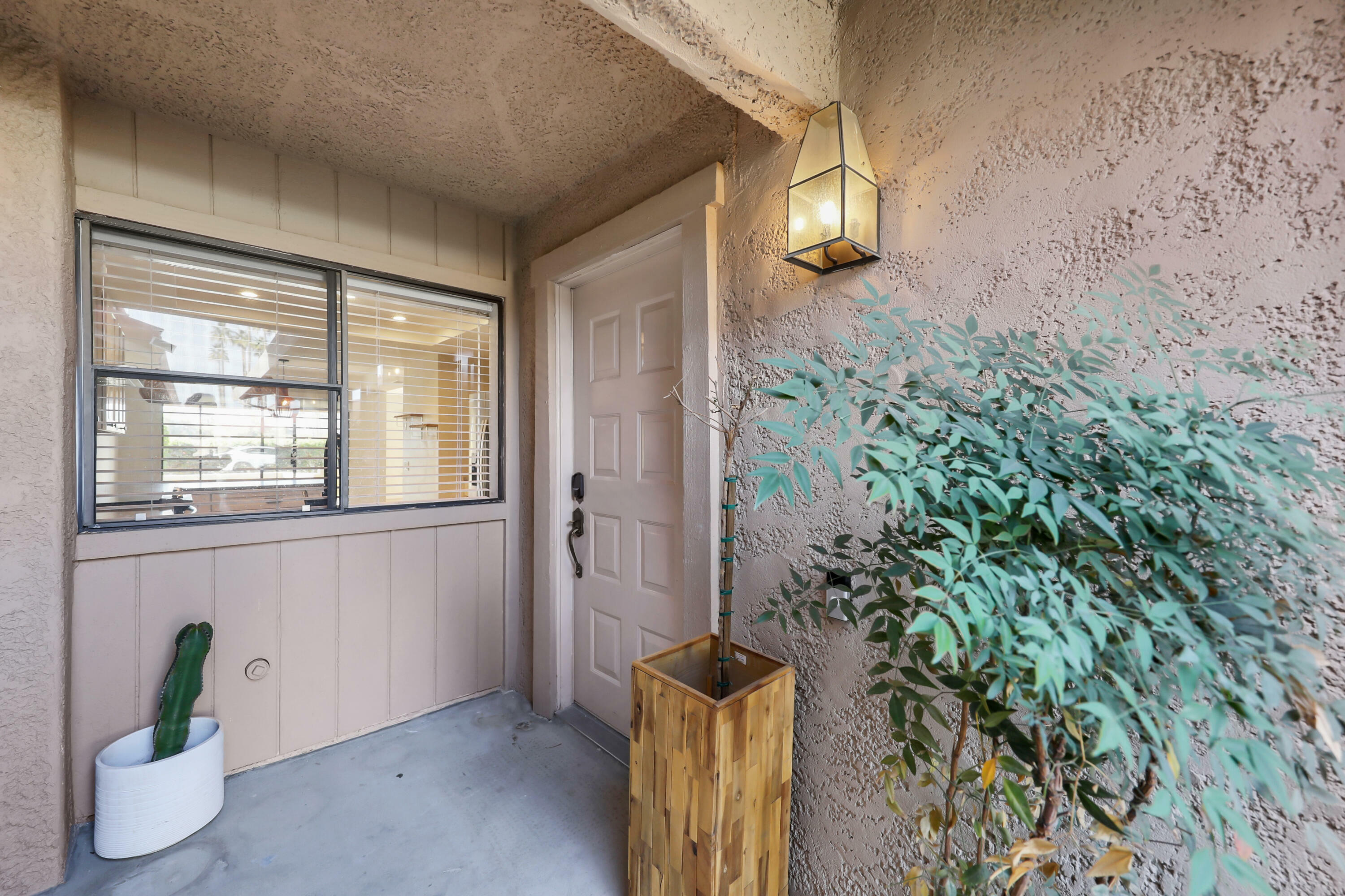 Property Photo:  129 Camino Arroyo S  CA 92260 