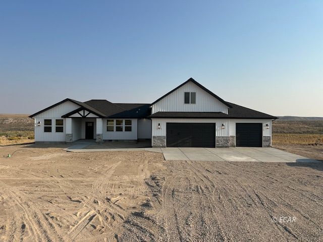 Property Photo: 352 Oakmont Drive NV 89815
