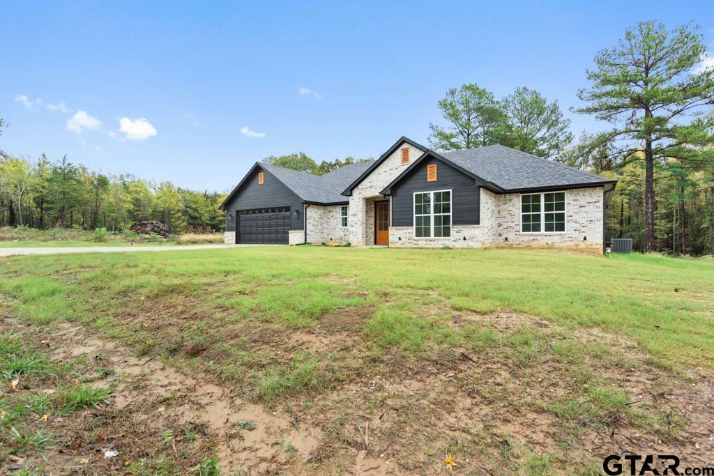 Property Photo:  17452 County Road 479  TX 75771 