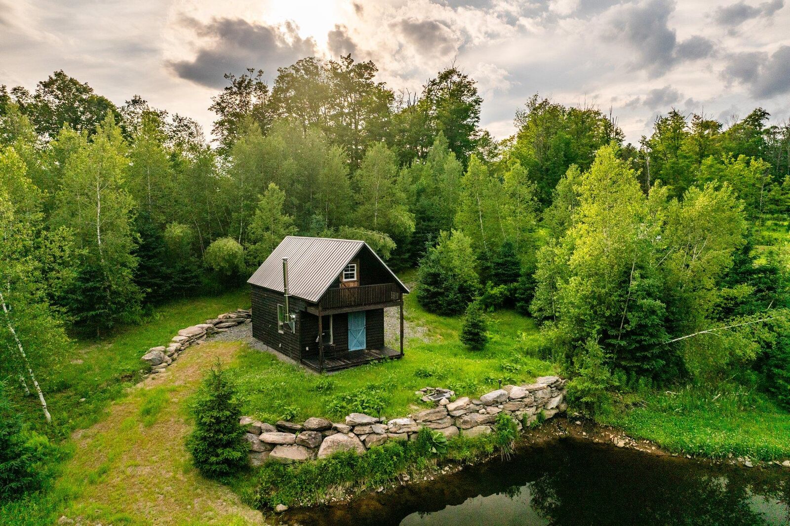 Property Photo:  922 Hankins Road  NY 12736 