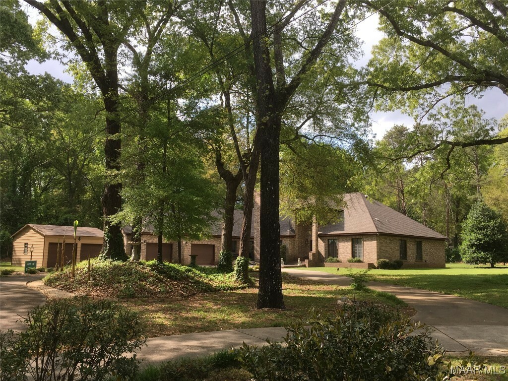 Property Photo:  4 Knob Hill Road  AL 36067 