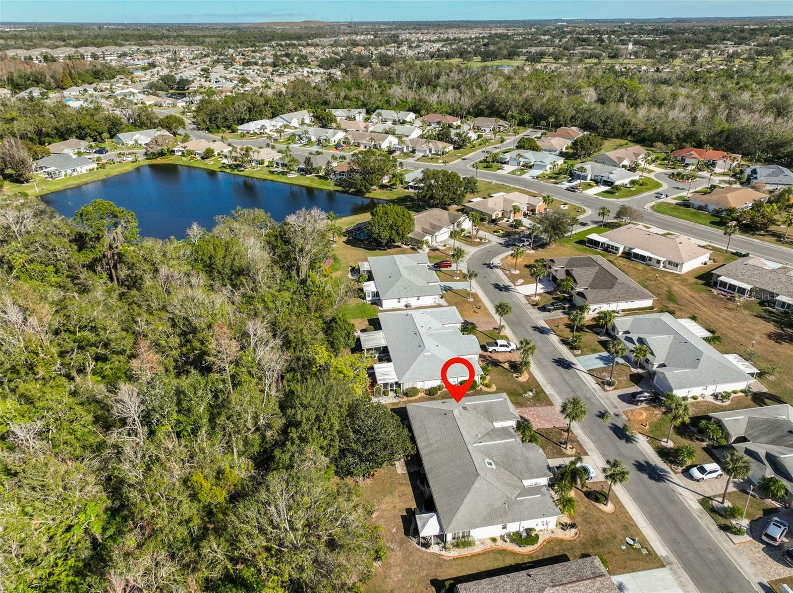 Property Photo:  1936 Grand Cypress Lane  FL 33573 