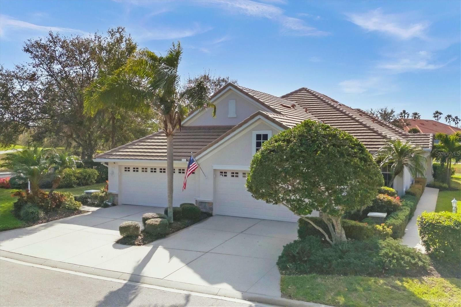 Property Photo:  7070 Woodmore Terrace  FL 34202 