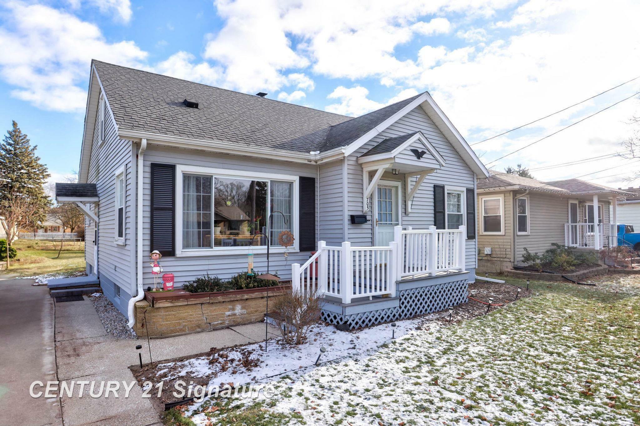 Property Photo:  705 McDonnell Street  MI 48732 