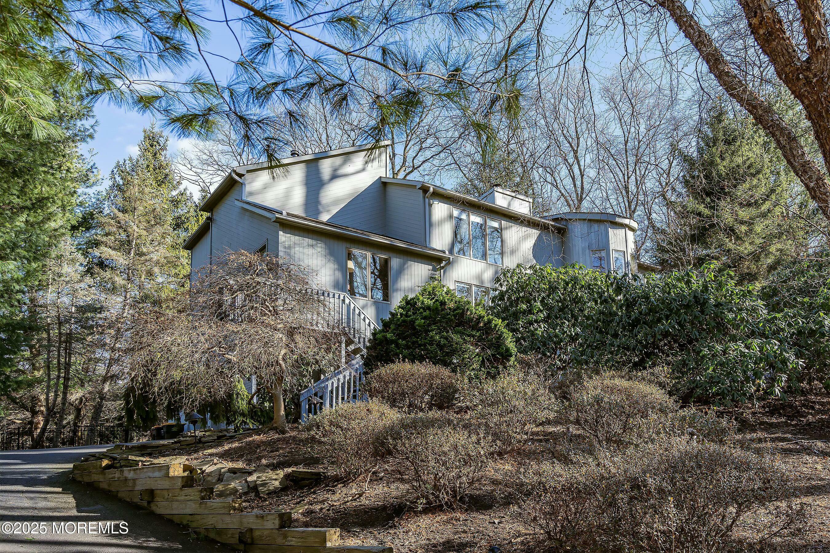 7 Jayhawk Way  Holmdel NJ 07733 photo