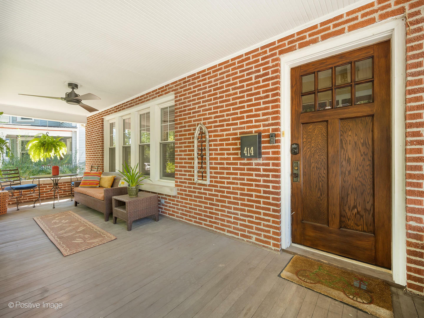 Property Photo:  414 N Catherine Avenue  IL 60526 