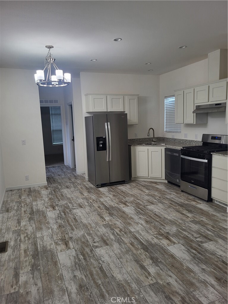 Property Photo:  1477 Grand Avenue W 15  CA 93433 