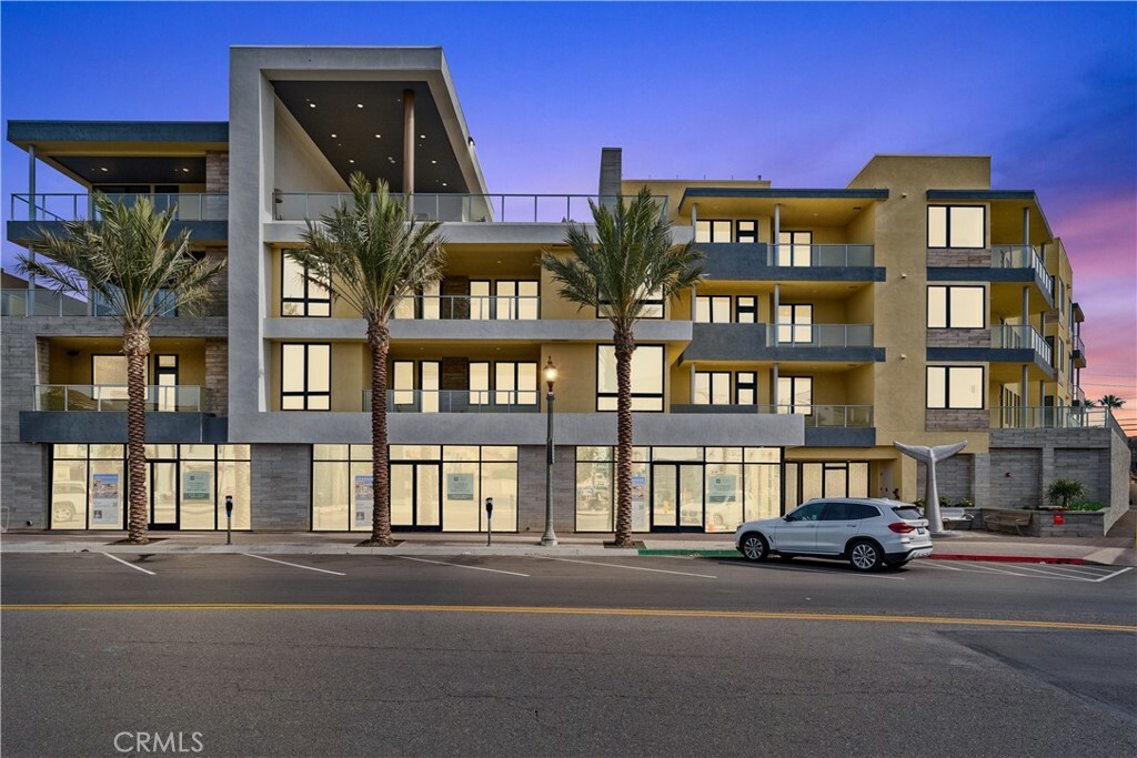 Property Photo: 414 Main Street 310 CA 92647