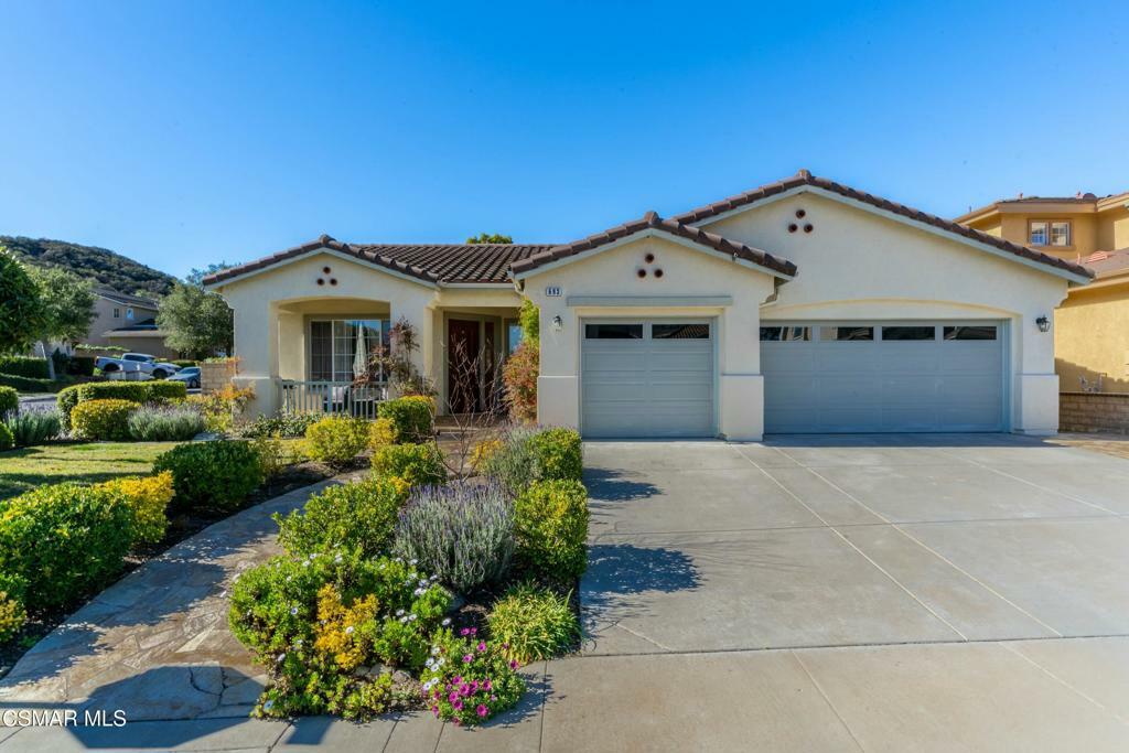Property Photo:  693 Via Carro  CA 91320 