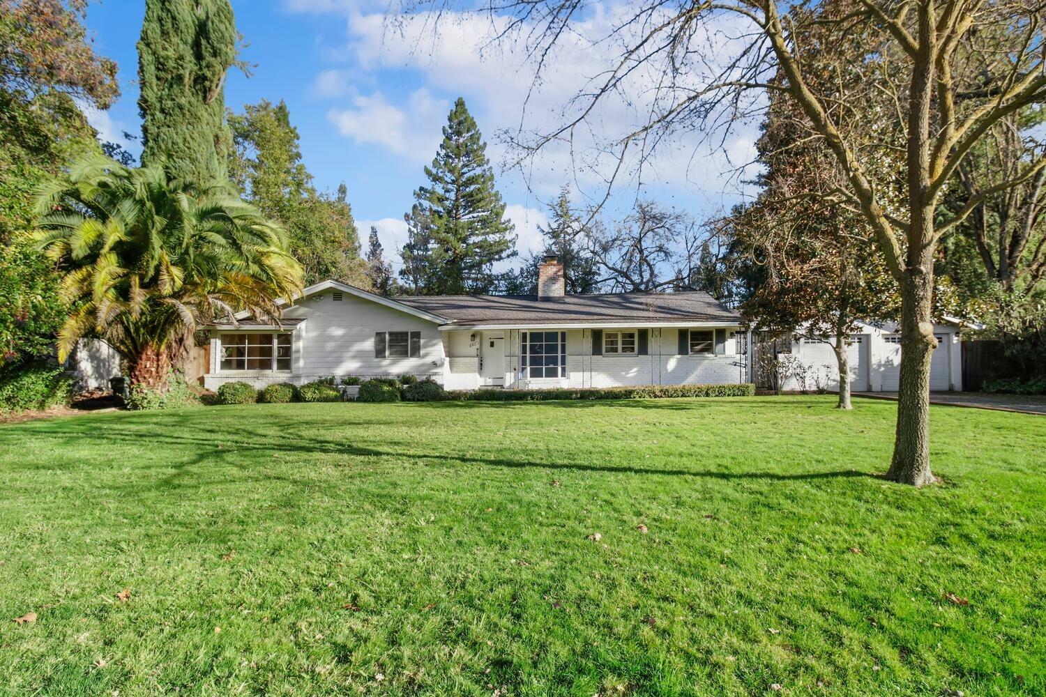 840 Coronado Boulevard  Sacramento CA 95864 photo