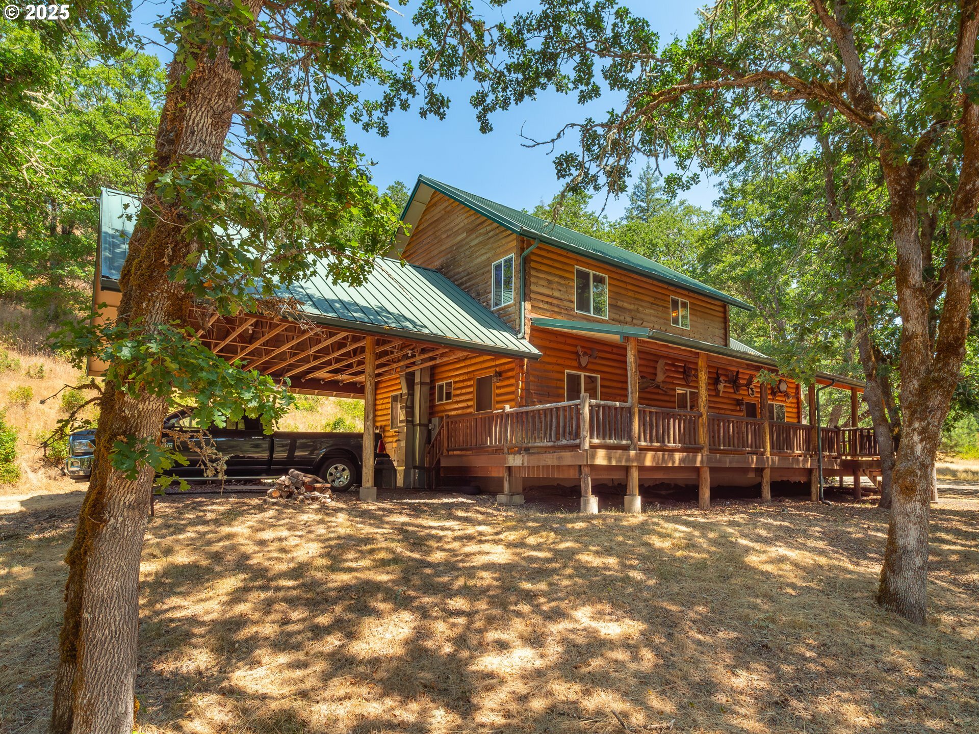 Property Photo:  1470 E Willis Creek Rd  OR 97496 