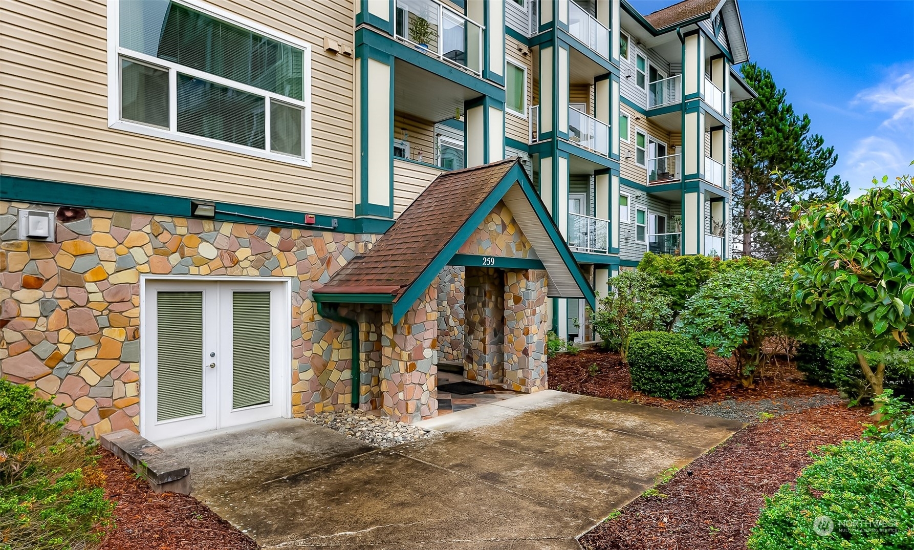 Property Photo: 259 W Bakerview Road C401 WA 98226