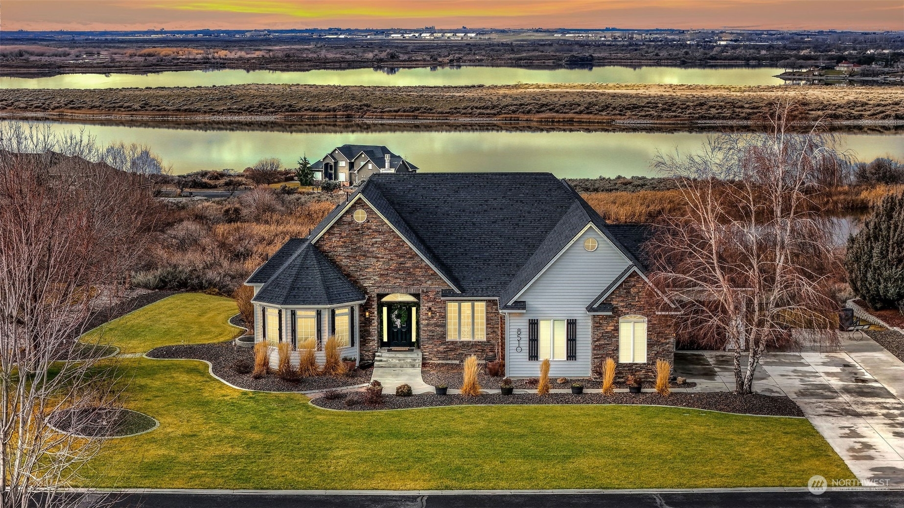 8510  Dune Lake Road SE  Moses Lake WA 98837 photo