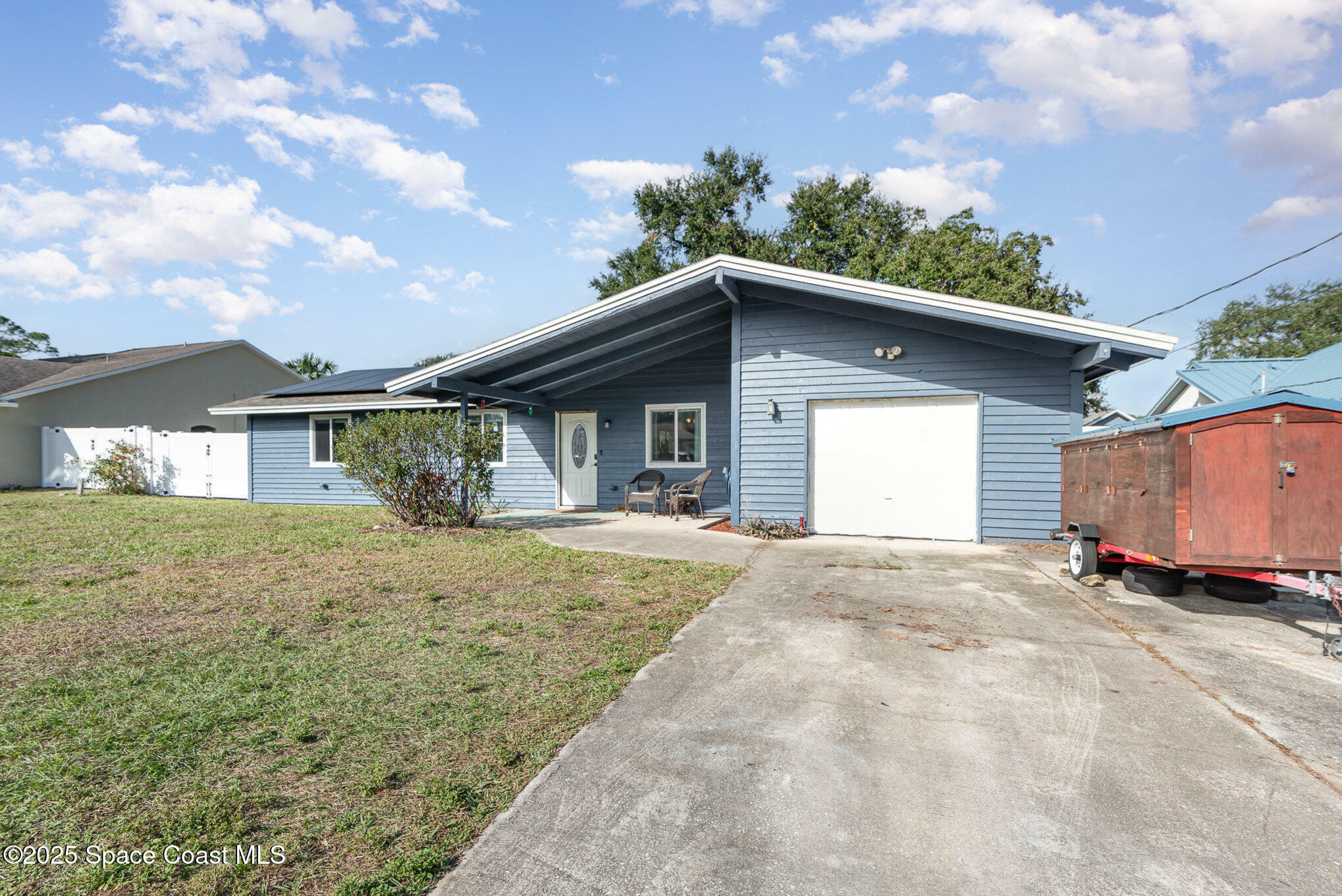 Property Photo:  7310 Darien Road  FL 32927 