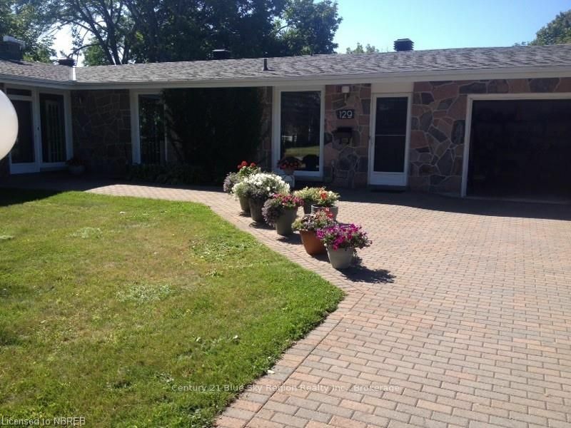 Property Photo:  129 Wallace Heights Dr  ON P1C 1E7 