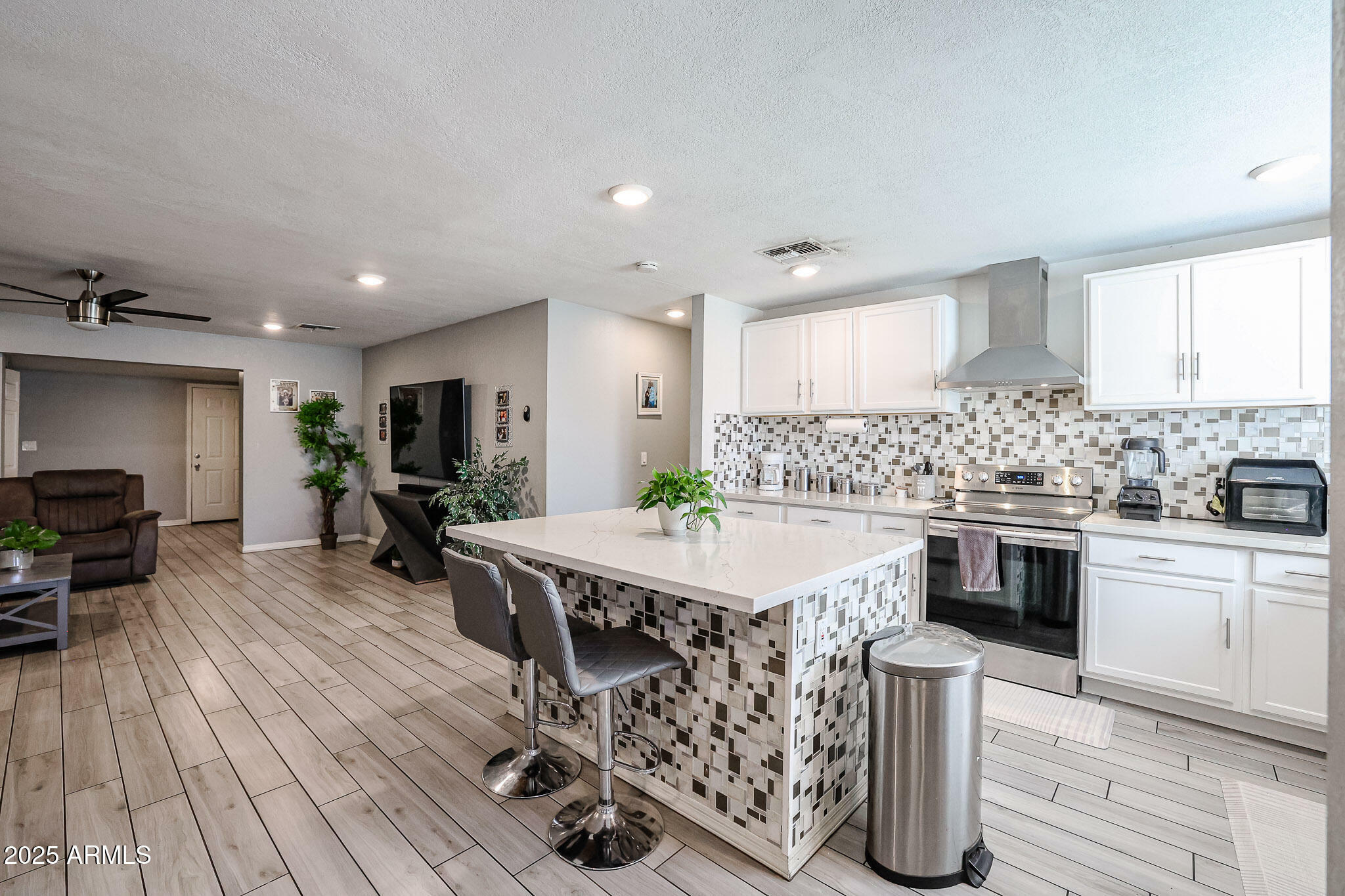 3440 W Krall Street  Phoenix AZ 85017 photo