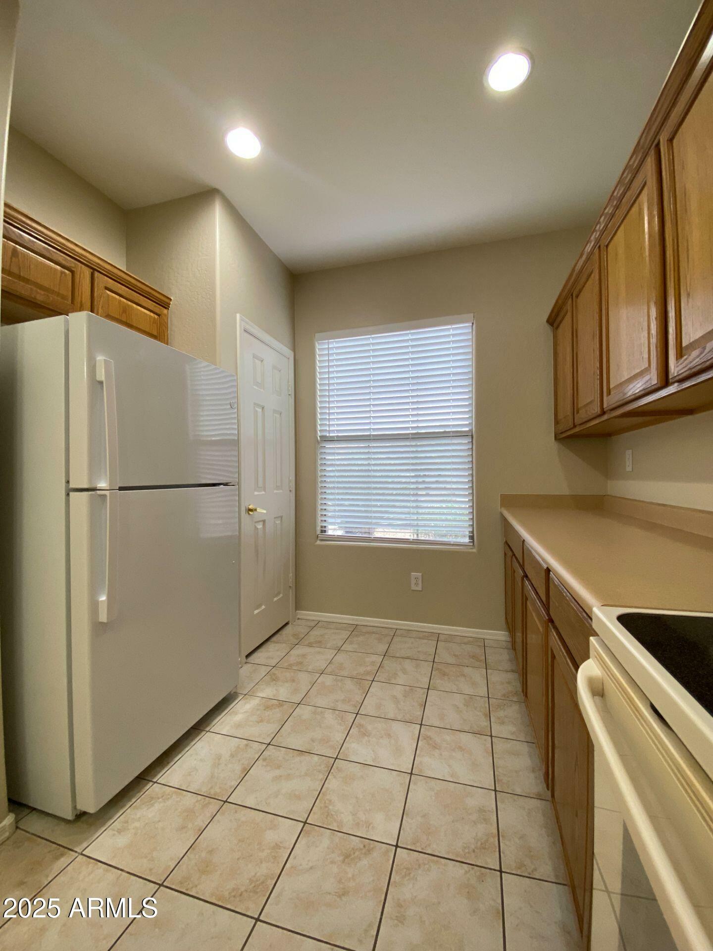 Property Photo:  2545 W Warren Drive  AZ 85086 