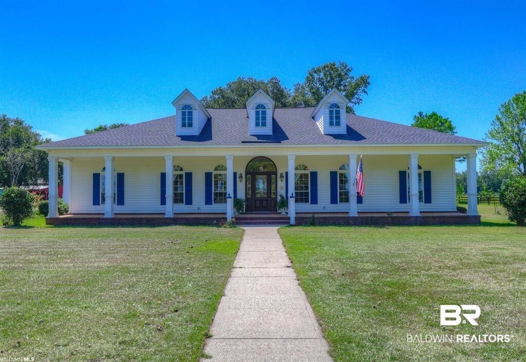 Property Photo:  3144 County Road 68  AL 36551 