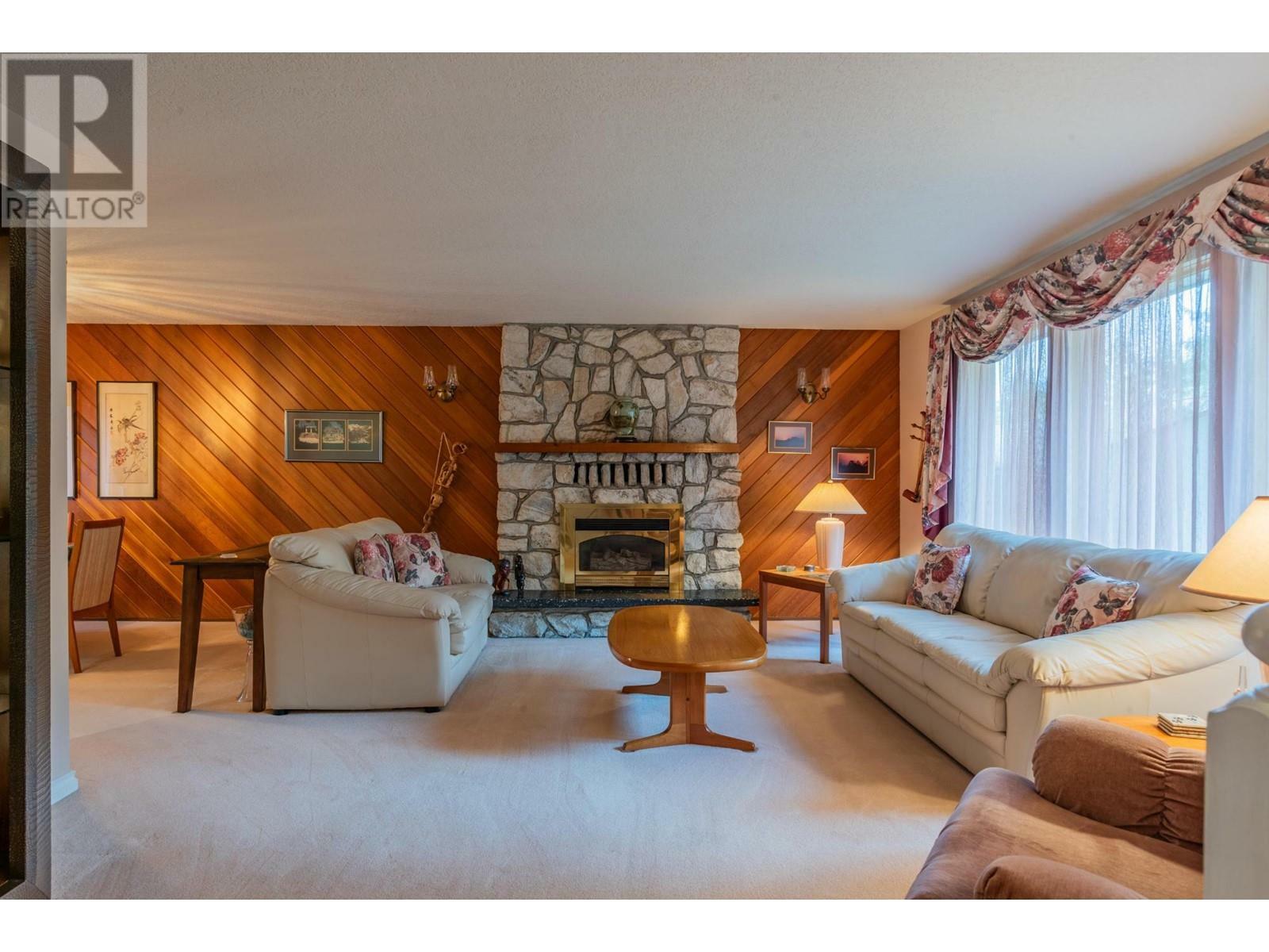 Property Photo: 2504 14th Avenue BC V1N 3P1