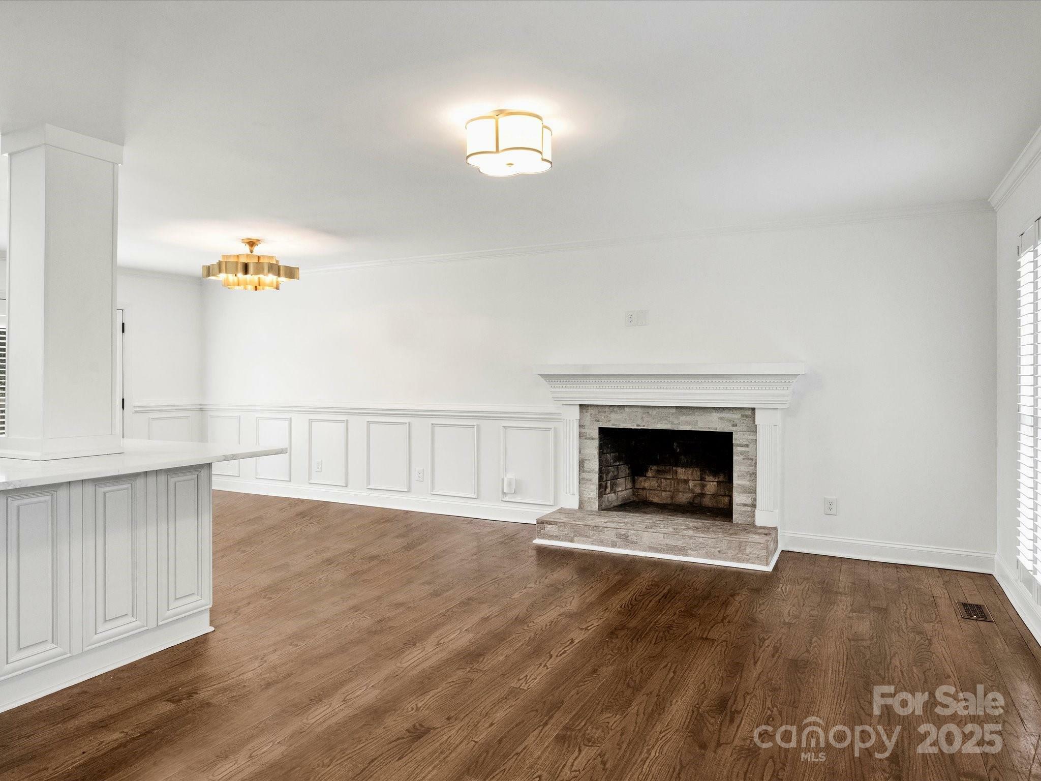 Property Photo: 3453 Selwyn Avenue NC 28209