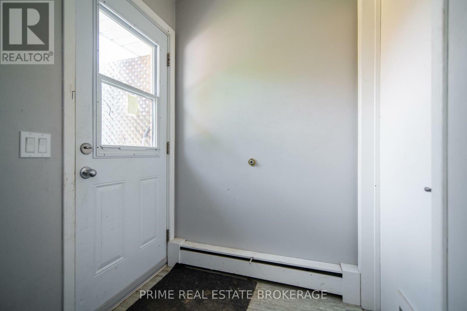 Property Photo:  135 Semenyn Avenue  ON N7L 3R9 