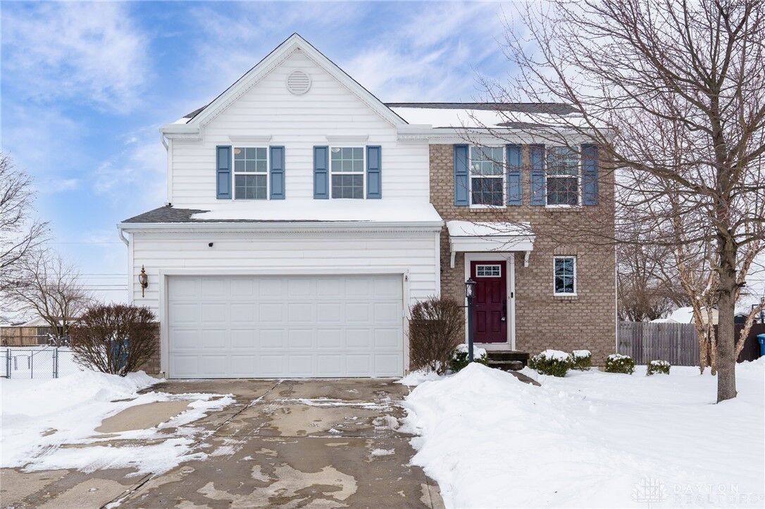 Property Photo:  5711 Cottonwood Court  OH 45424 