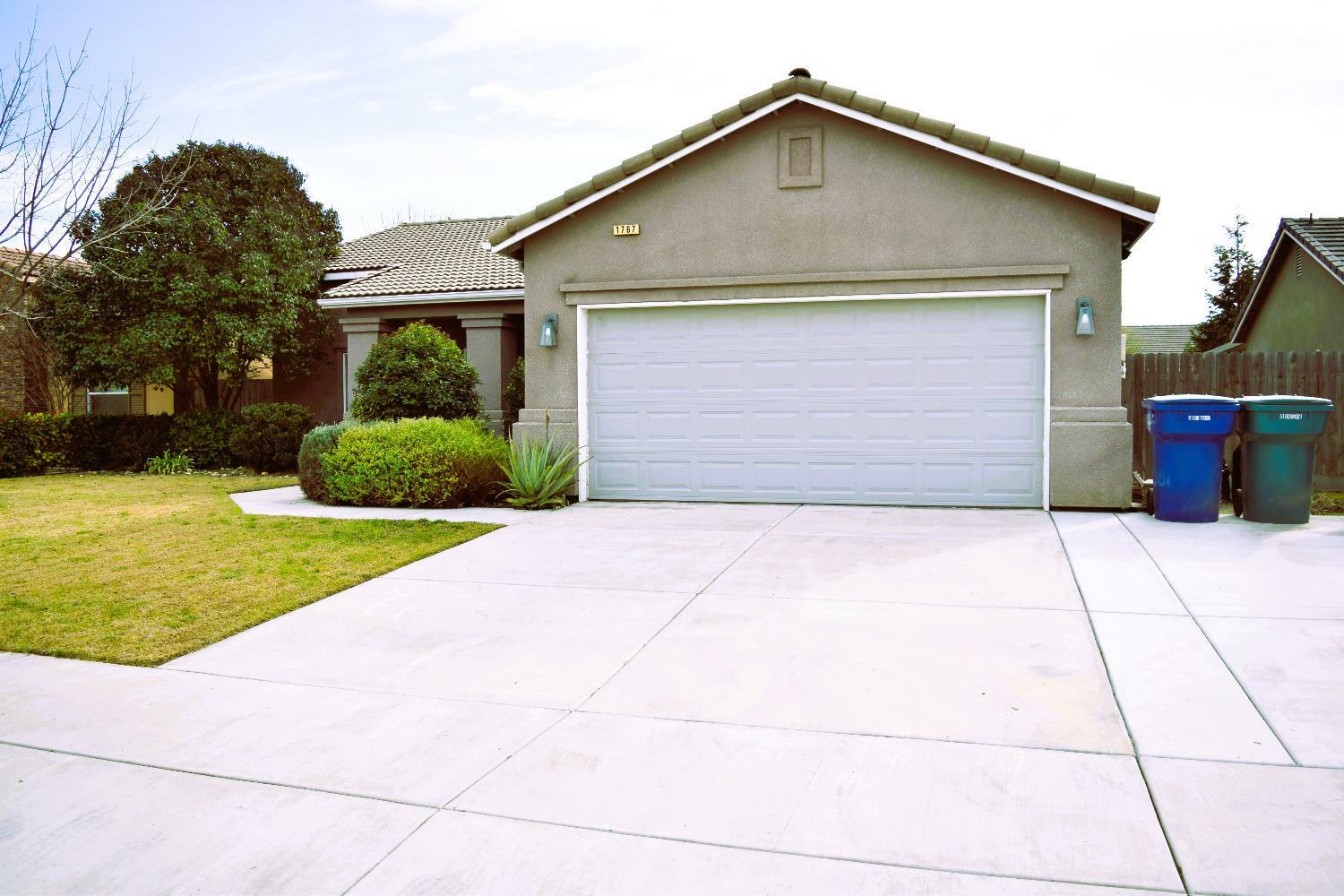 Property Photo:  1767 Arrowhead Court  CA 93274 