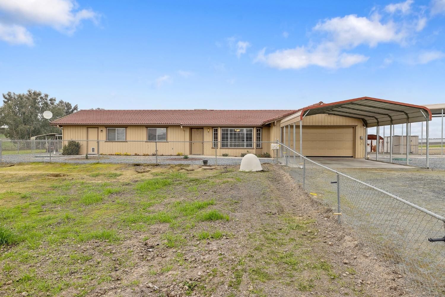 Property Photo:  5155 S Reed Avenue  CA 93654 