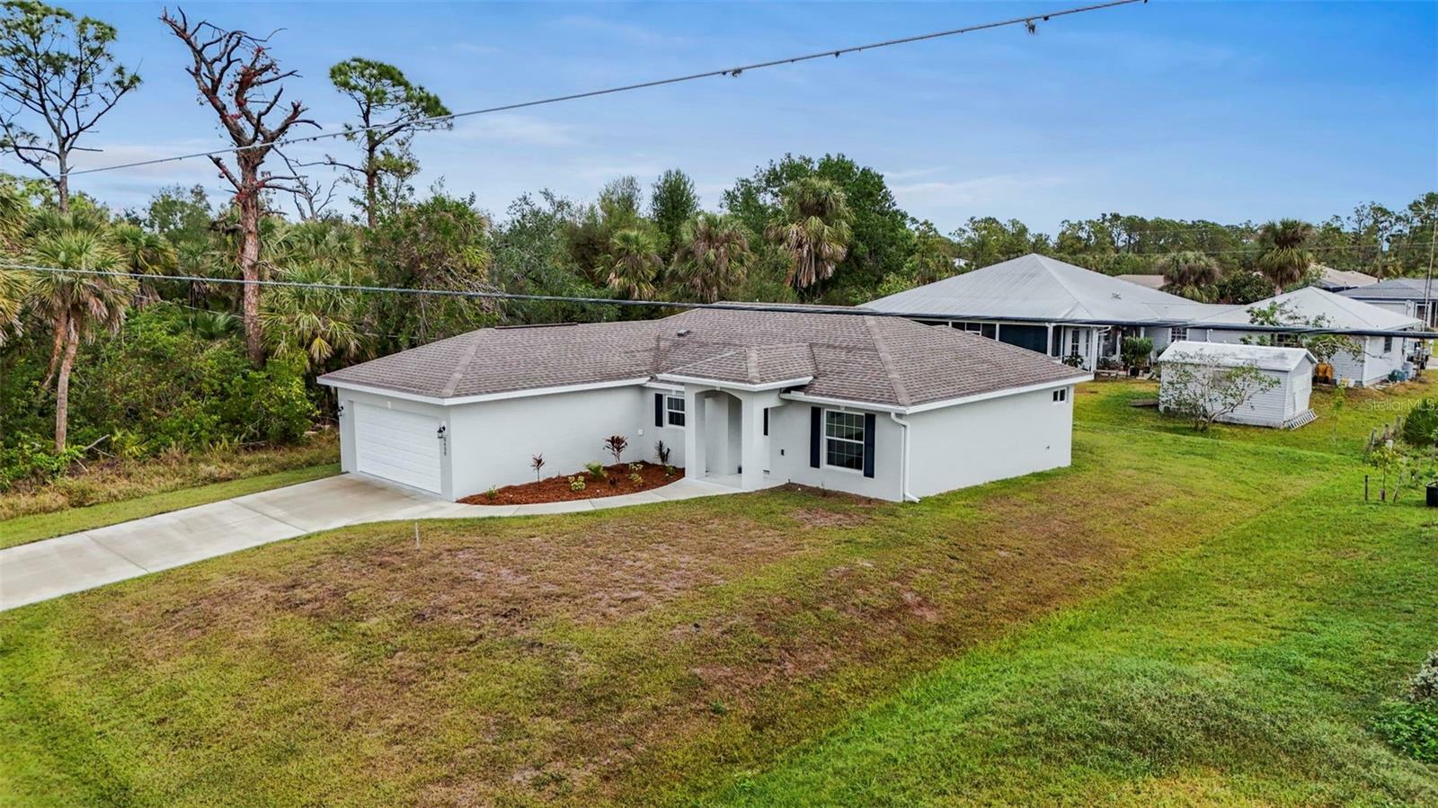 Property Photo:  5400 Jennings Boulevard  FL 33981 