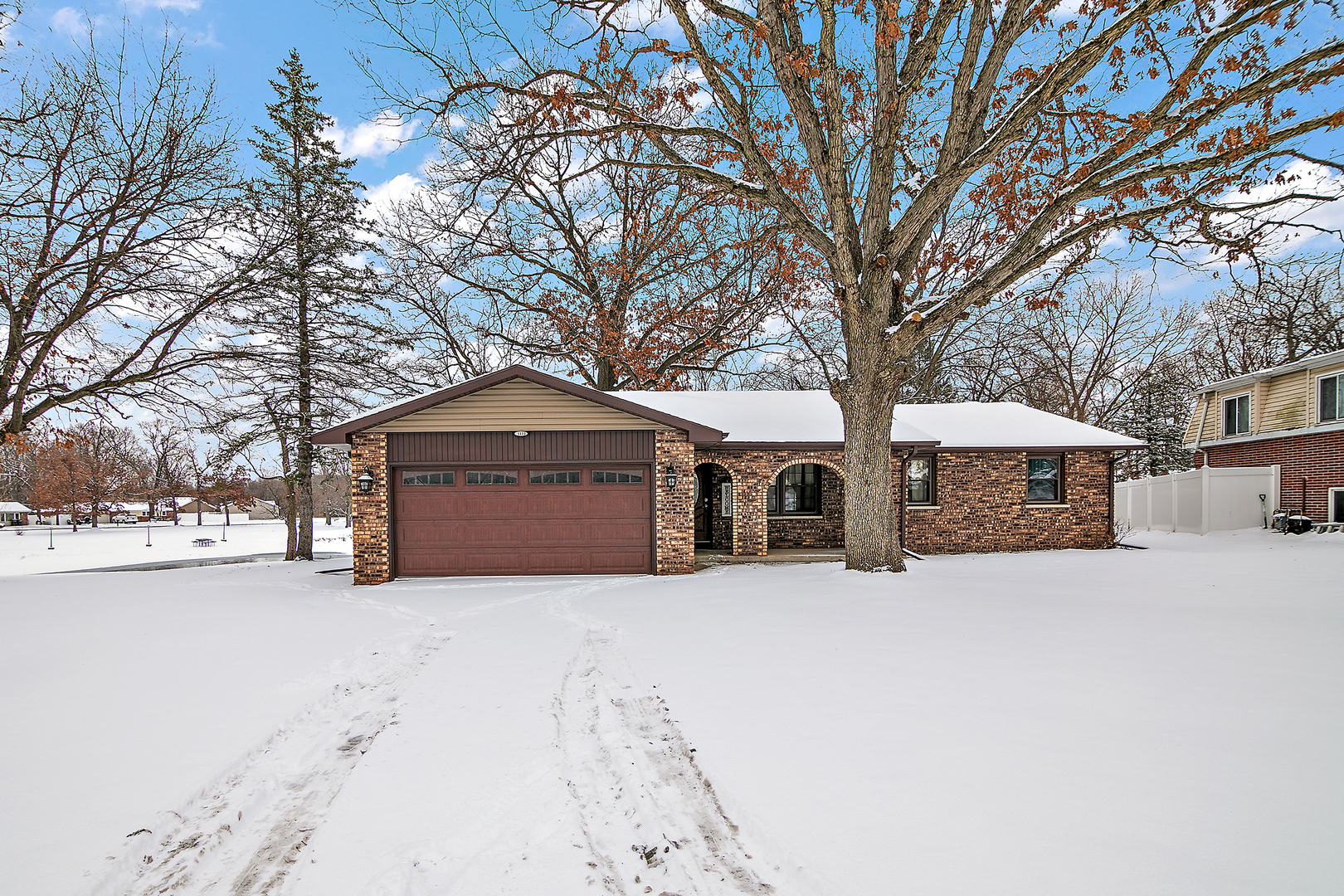 Property Photo:  1173 Cecil Drive  IL 60901 