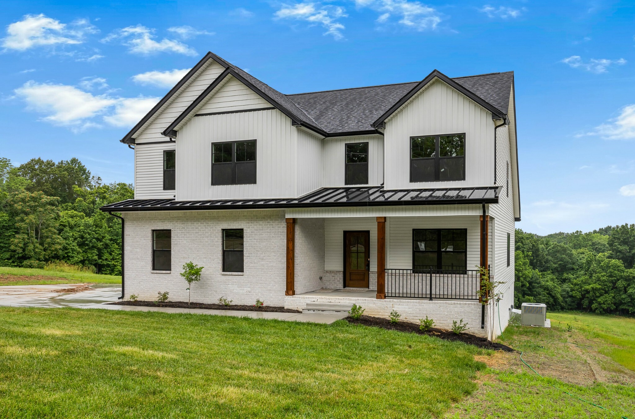 Property Photo: 983 Palmyra Rd TN 37040