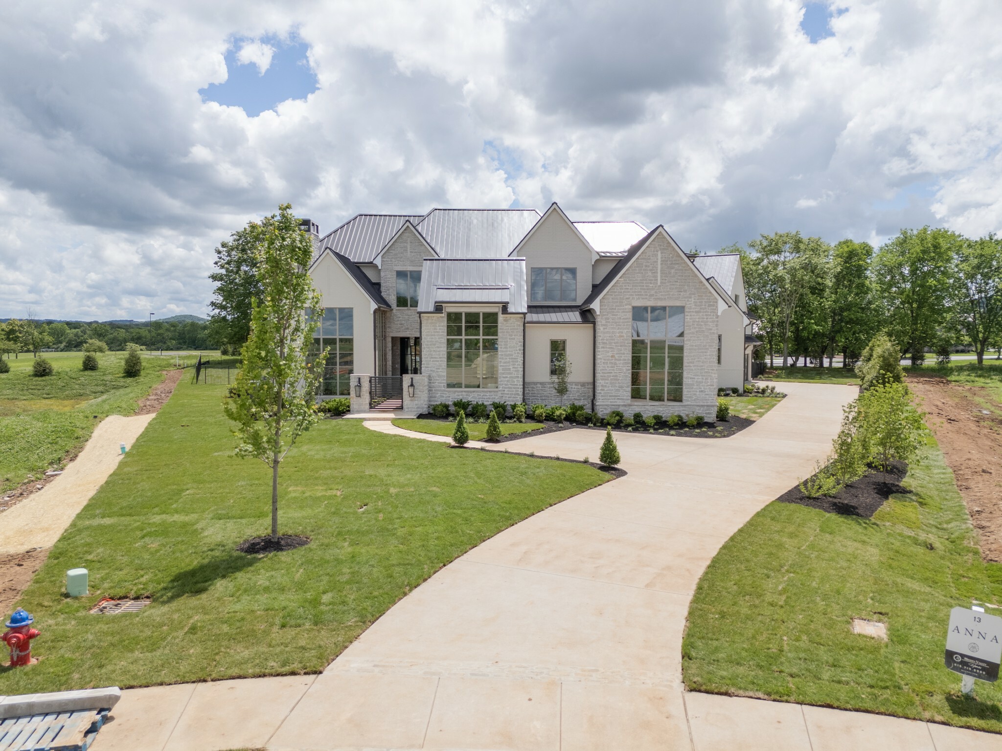 Property Photo:  1109 McCall Ct  TN 37027 