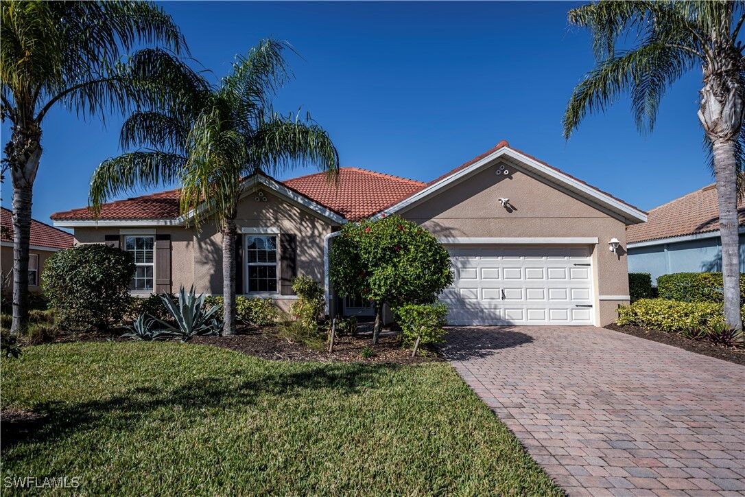 Property Photo:  3217 Birch Tree Lane  FL 33920 