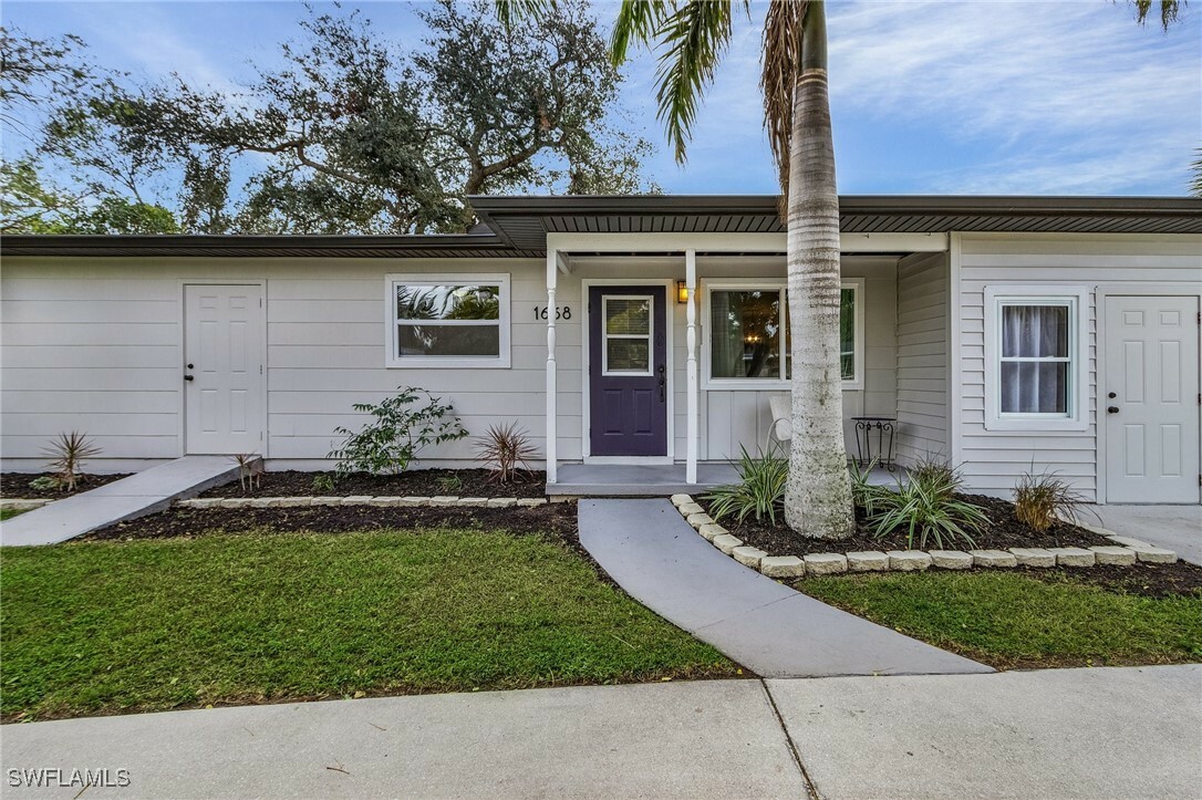 Property Photo: 1668 Grace Avenue FL 33901