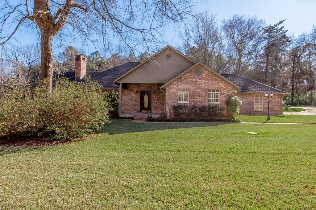 Property Photo:  714 County Road 2091  TX 75965 