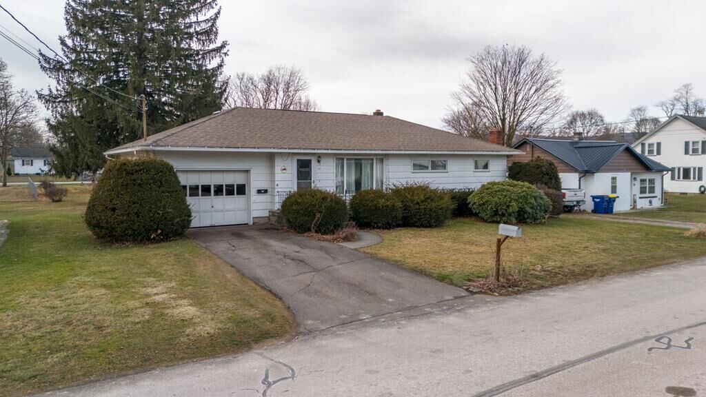 Property Photo: 58 Warren St PA 18840