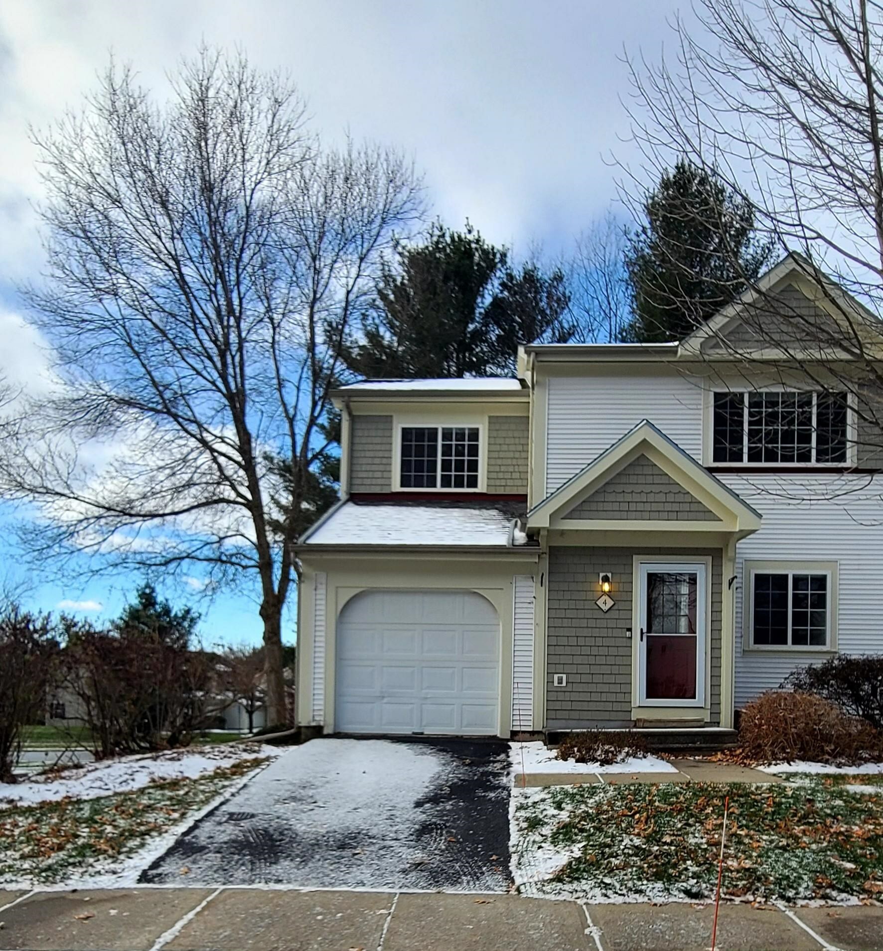 Property Photo:  4 Steeplebush Road  VT 05452 