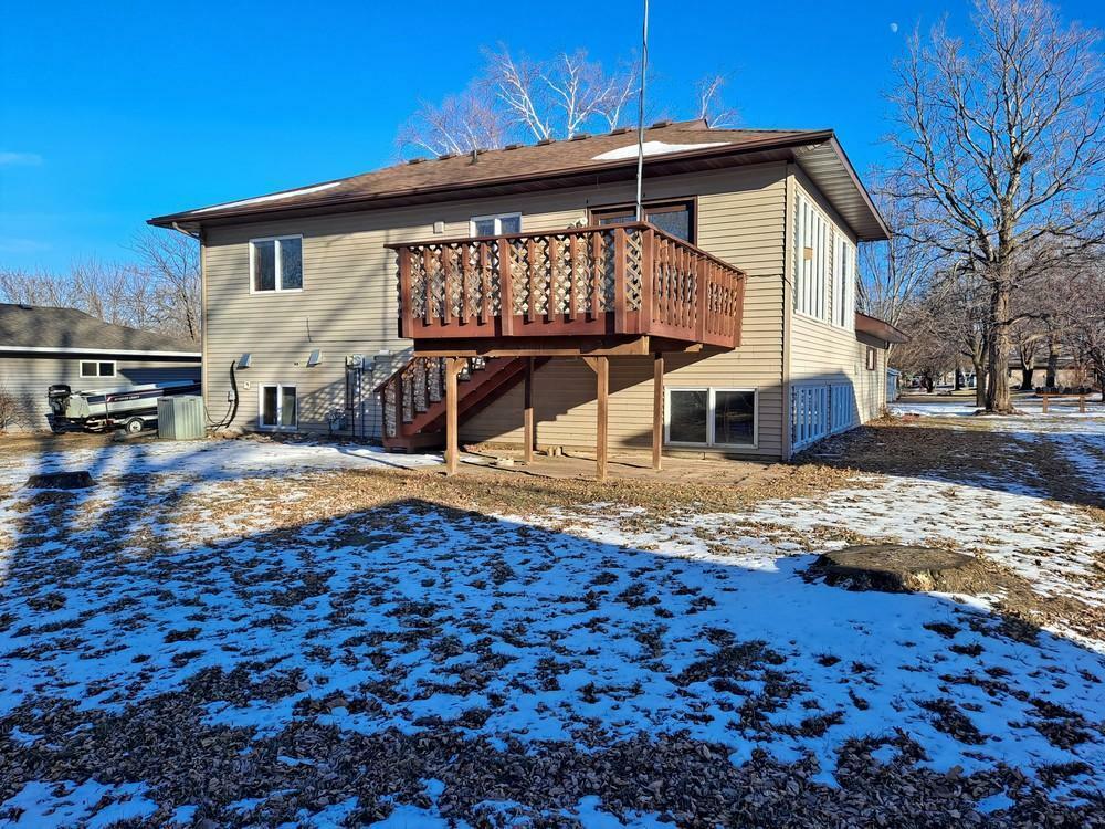 Property Photo:  560 Jackson Street SW  MN 55350 