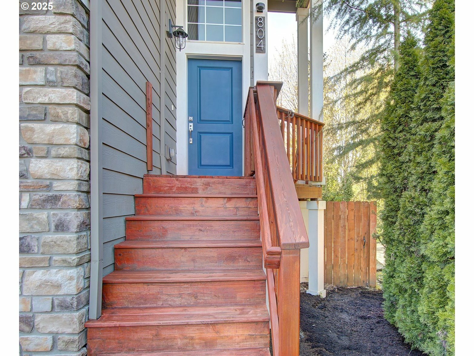 Property Photo:  804 NE 115th Cir  WA 98685 