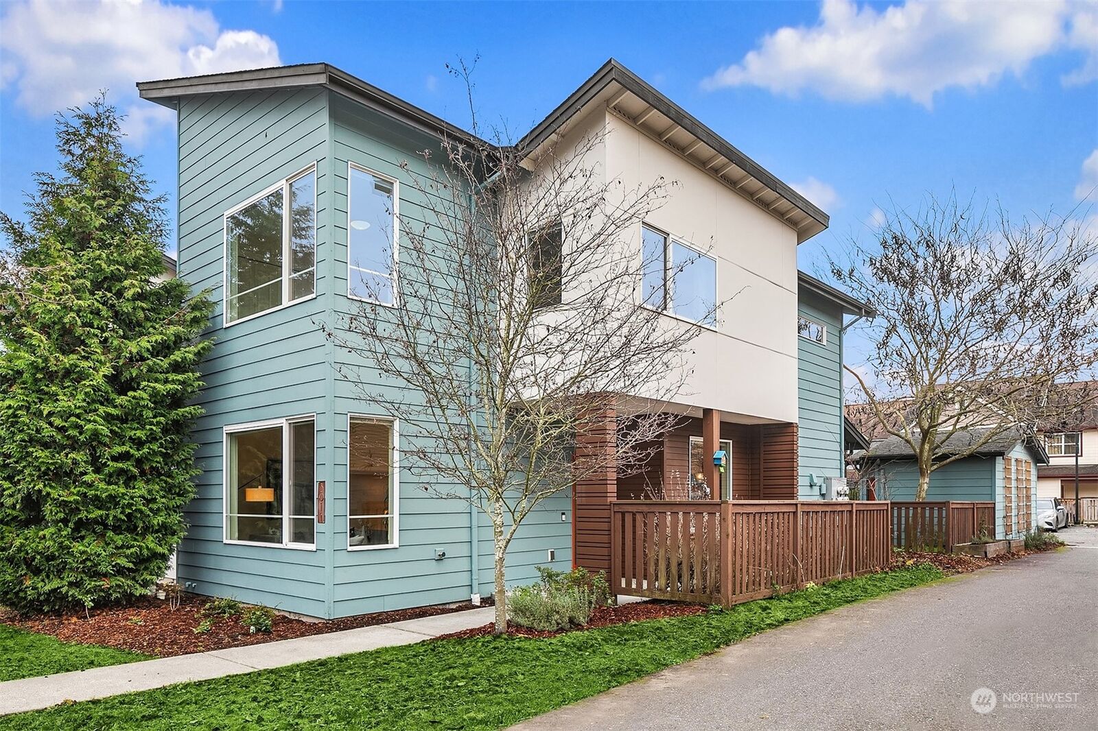 Property Photo:  3011 S Nevada Street  WA 98108 