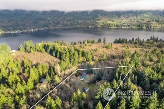 Property Photo:  559  Summerland Road  WA 98229 