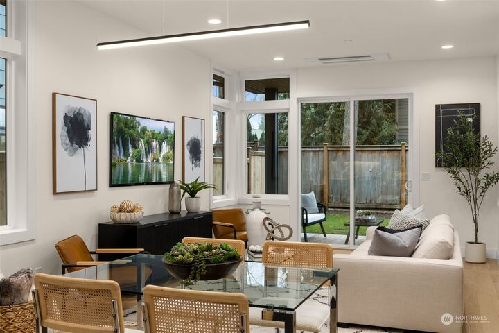 Property Photo:  12710 NE 72nd Street  WA 98033