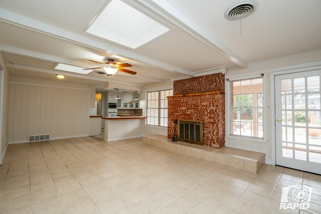 Property Photo:  2158 Sul Ross St  TX 76904 