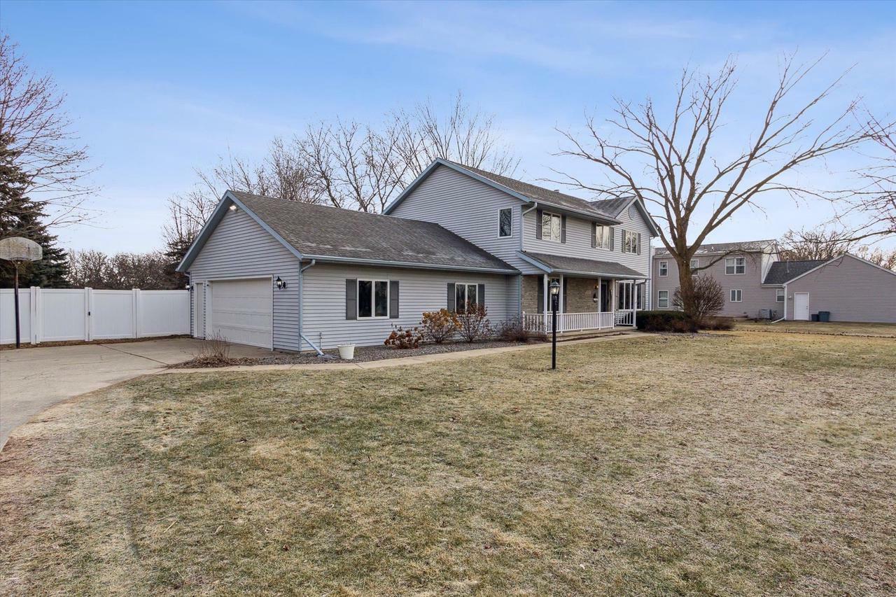 Property Photo:  8314 North Birdie Street  WI 53563 