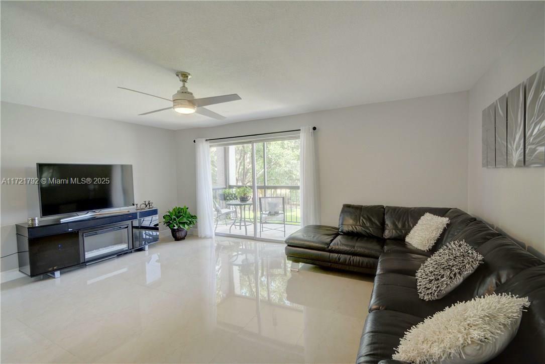 Property Photo:  7000 Nova Dr 204E  FL 33317 