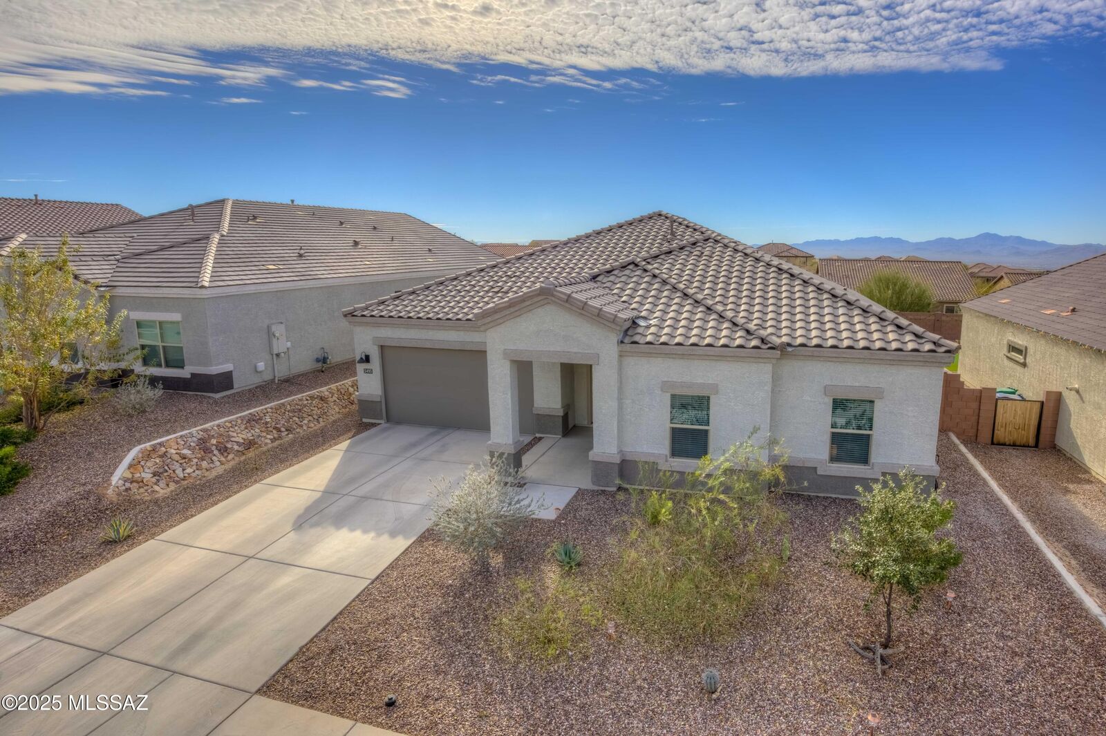 Property Photo: 5495 W Beacon Hill Drive AZ 85658