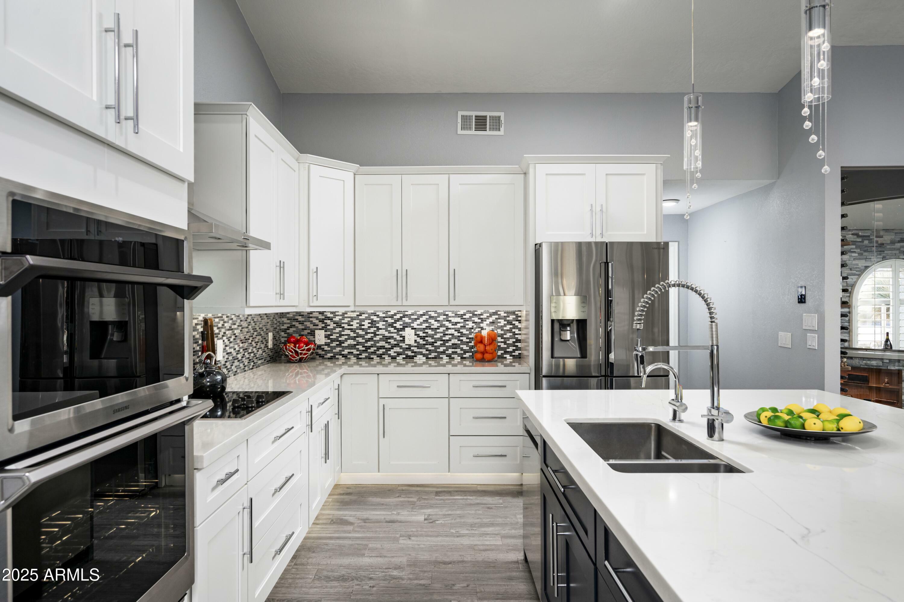 Property Photo: 6102 E Nisbet Road AZ 85254