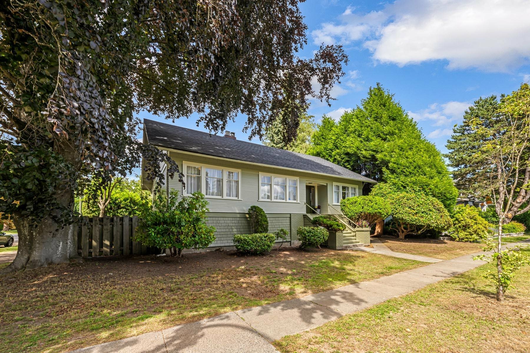 Property Photo:  2287 W 37th Avenue  BC V6M 1P2 