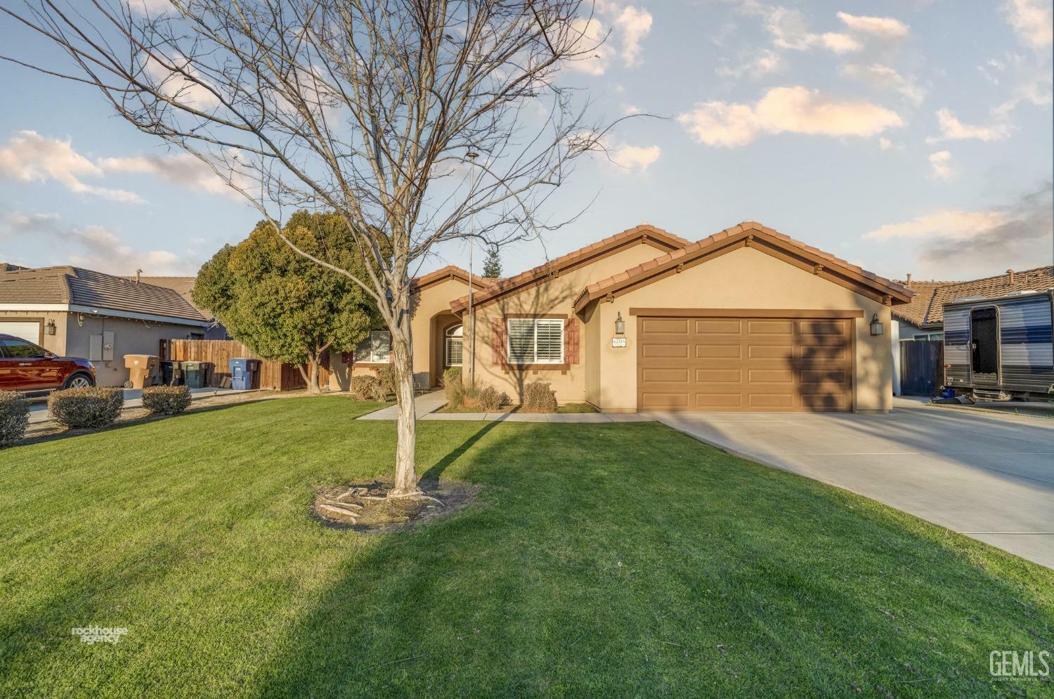 Property Photo:  6704 Cattail Creek Way  CA 93311 